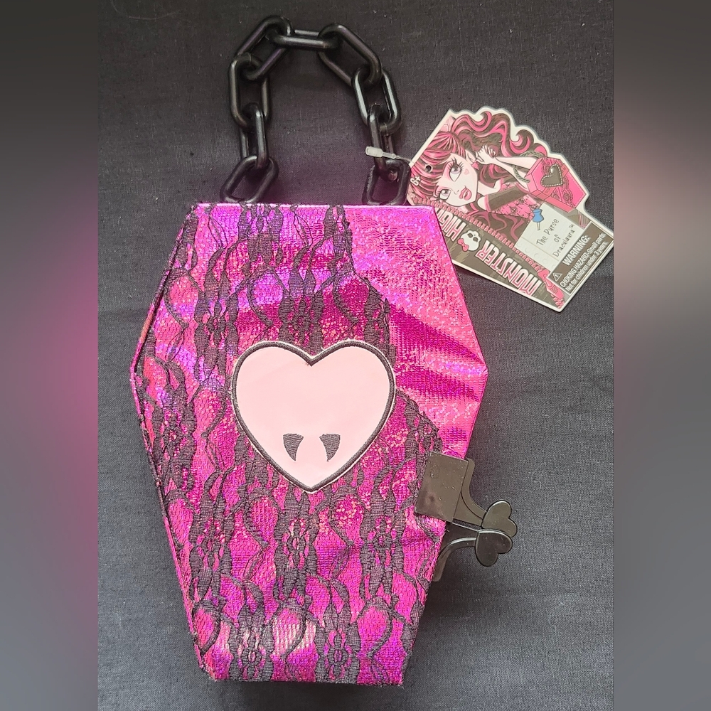 "The Purse Of Draculaura" - Monster High - Just Play - 2013